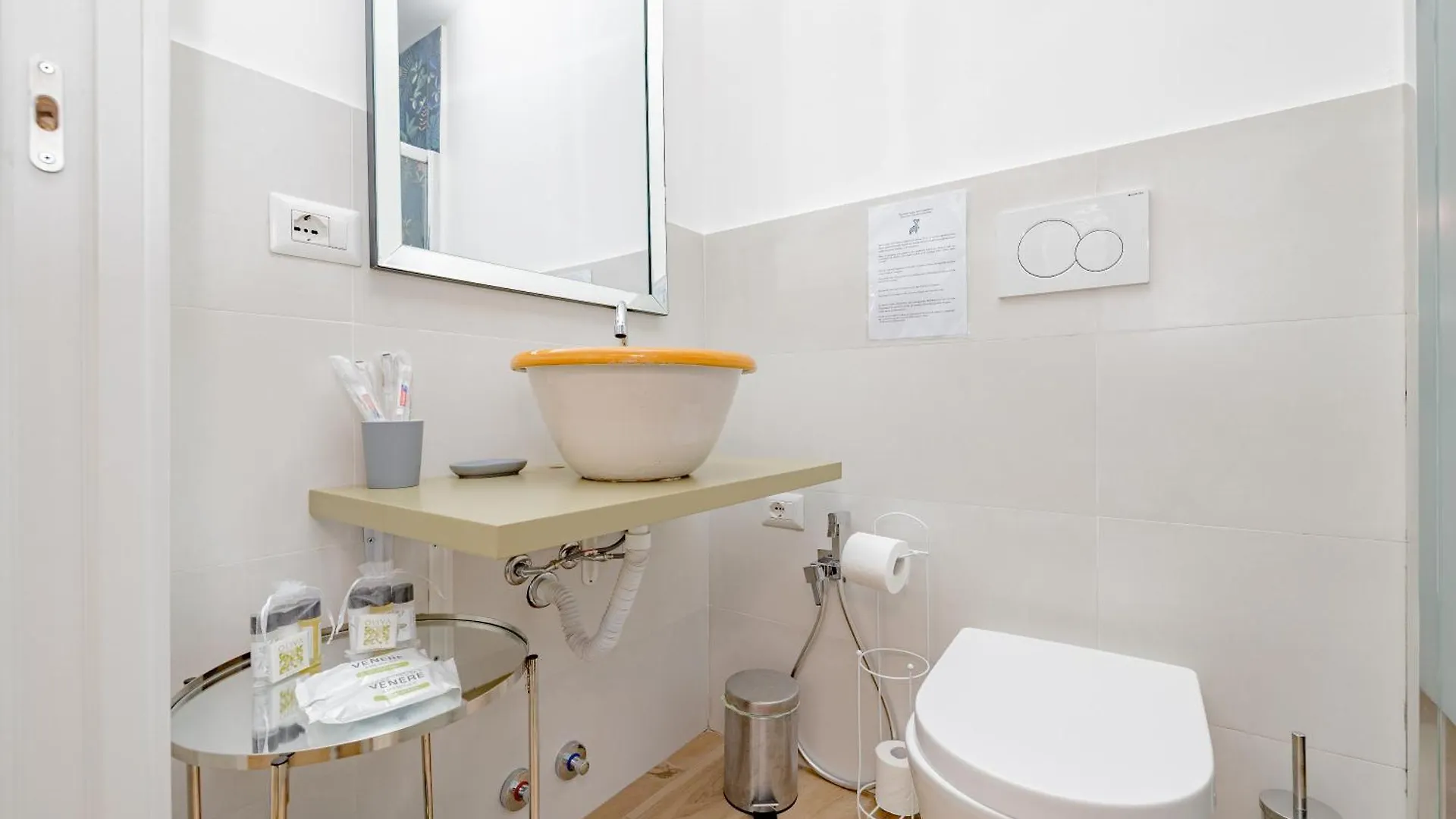 Apartamento Barbara'S House - Milano Navigli - 2 Km From Duomo 0*,  Italia